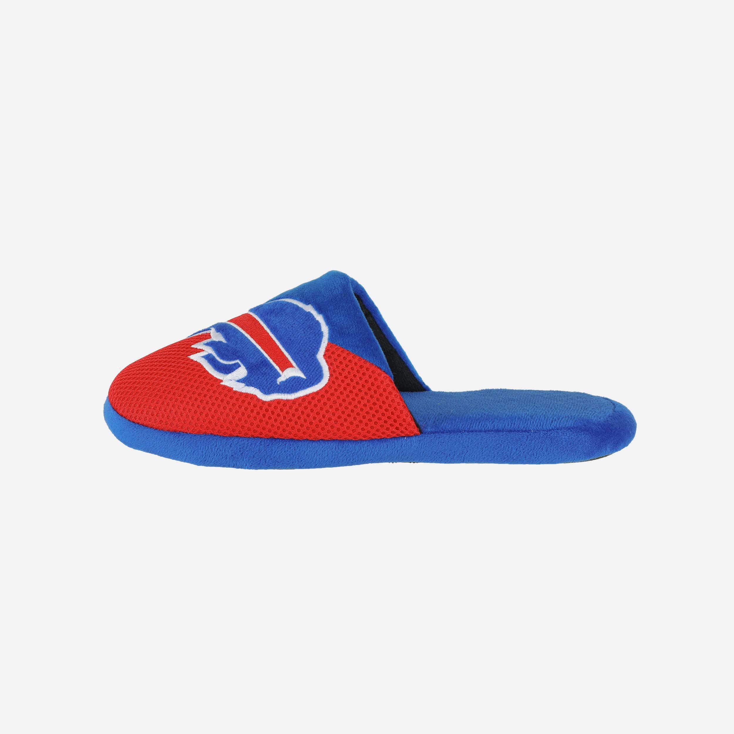 Buffalo Bills Team Logo Luxury Staycation Slippers