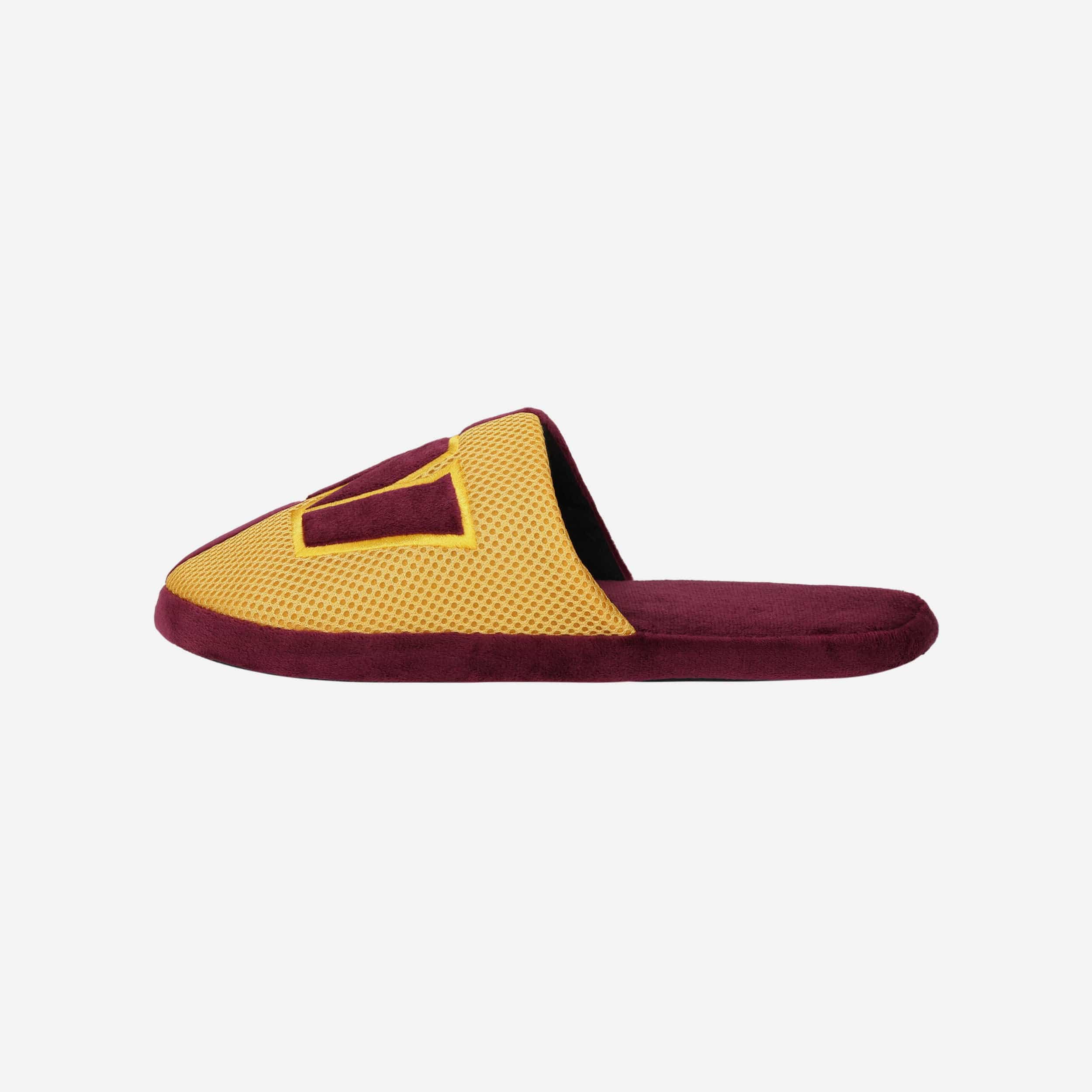Washington Commanders Team Logo Paradise Staycation Slippers